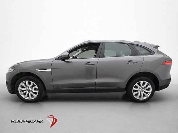 Jaguar F-PACE 4 of 27