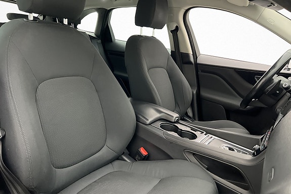 Jaguar F-PACE 6 of 27