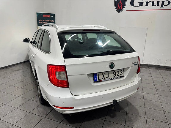 Skoda Superb 12 of 17