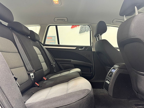 Skoda Superb 14 of 17