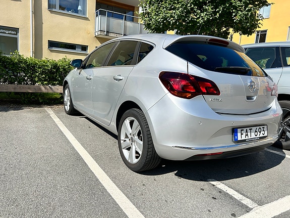 Opel Astra 3 of 5