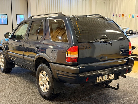 Opel Frontera 5 of 5