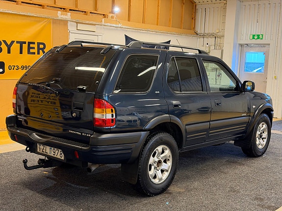 Opel Frontera 4 of 5