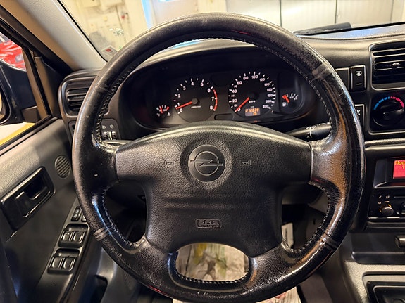 Opel Frontera 16 of 19