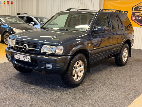 Opel Frontera 2 of 5