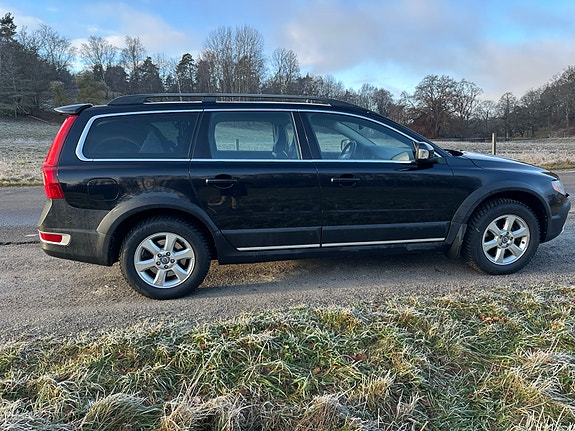 Volvo XC70 3 of 8