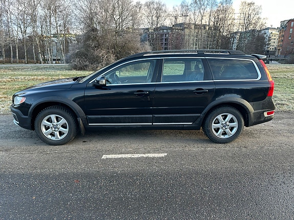 Volvo XC70 7 of 8