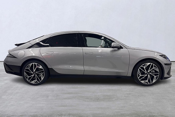 Hyundai Ioniq 6 3 of 23