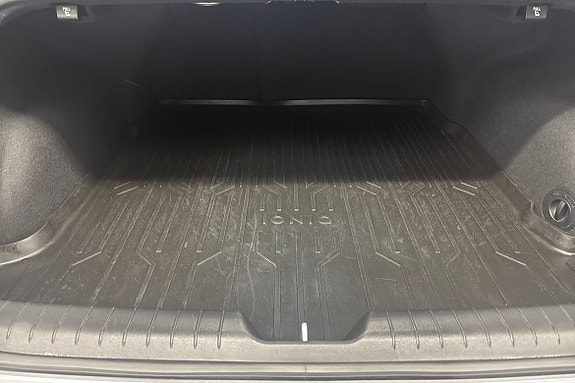 Hyundai Ioniq 6 13 of 23