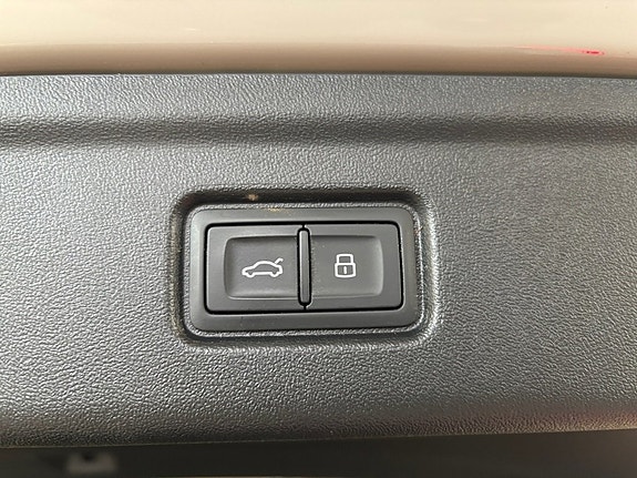Audi A6 8 of 10