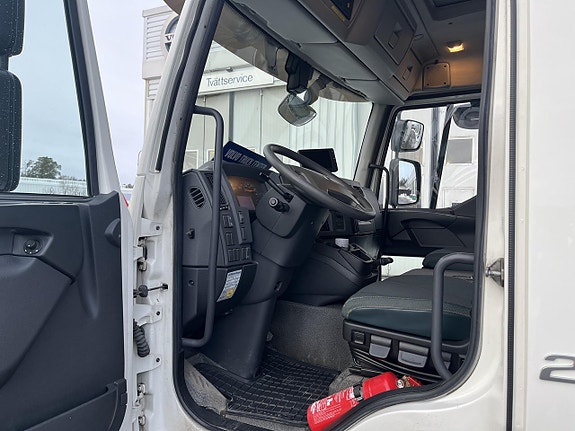 Volvo FL FL Höj och sänkbart skåp 2 of 6