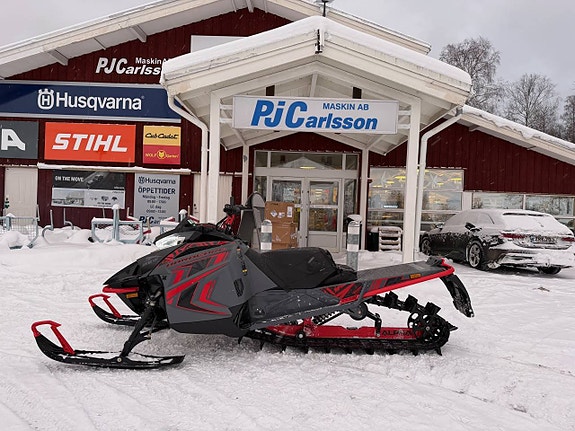 Arctic Cat Hardcore Alpha One 154"