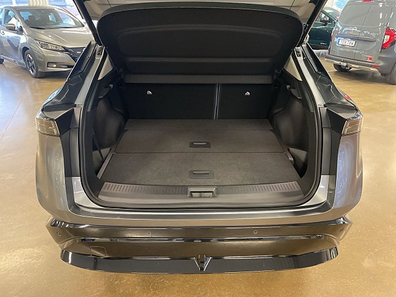 Nissan Ariya 9 of 13