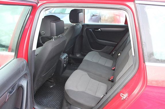 Volkswagen Passat 8 of 9