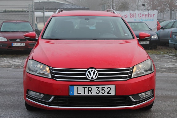 Volkswagen Passat 2 of 5