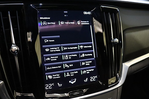 Volvo V90 Cross Country 23 of 27