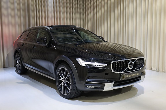 Volvo V90 Cross Country 4 of 5