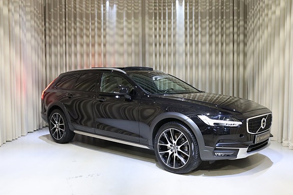 Volvo V90 Cross Country 27 of 27