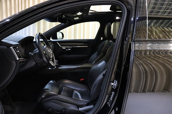 Volvo V90 Cross Country 14 of 27