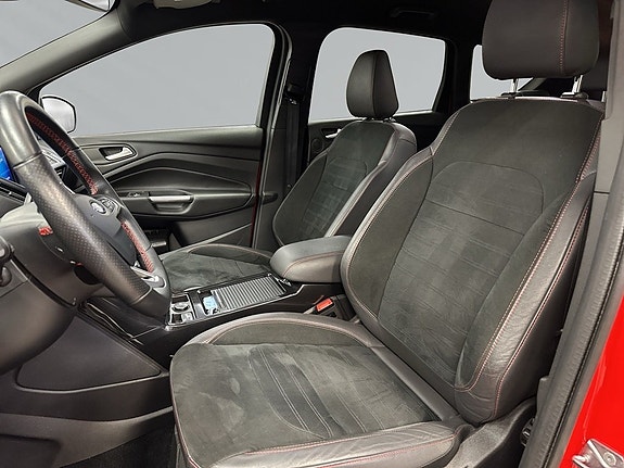 Ford Kuga 8 of 9