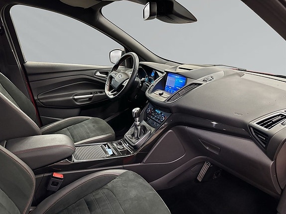 Ford Kuga 6 of 9