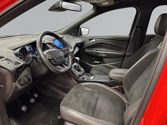 Ford Kuga 9 of 9