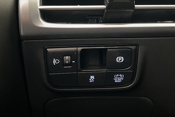 Hyundai Tucson 30 of 30