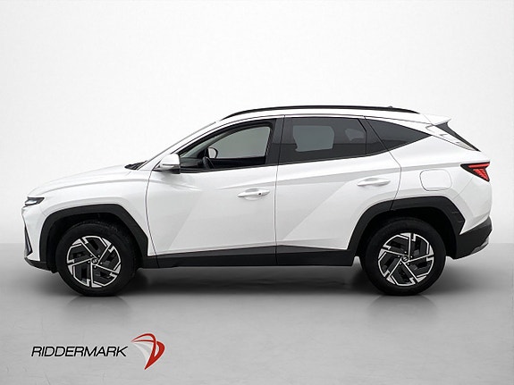 Hyundai Tucson 2 of 5