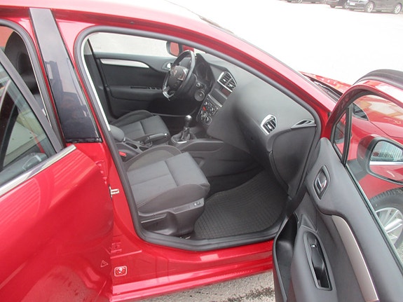 Citroen C4 9 of 12