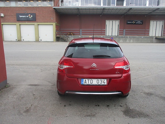 Citroen C4 6 of 12