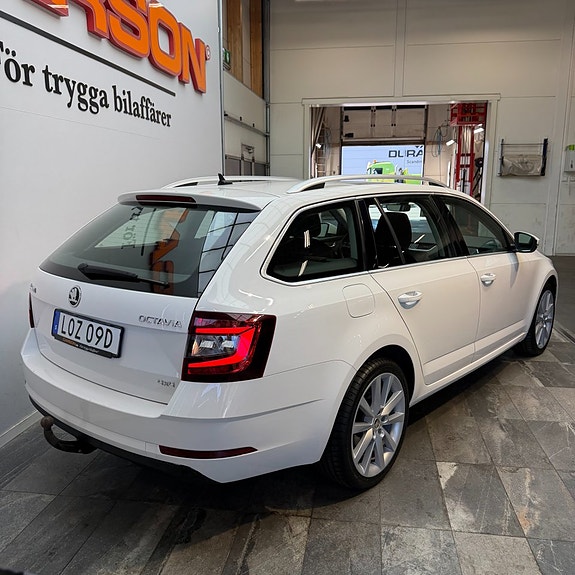 Skoda Octavia 4 of 13