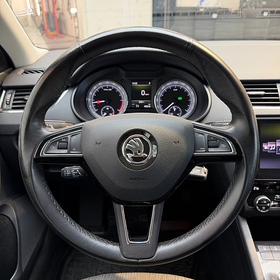 Skoda Octavia 11 of 13