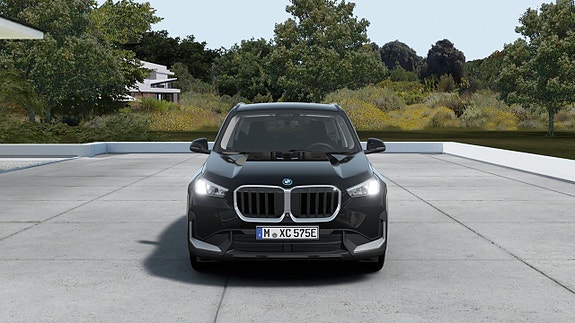 BMW X1 3 of 5