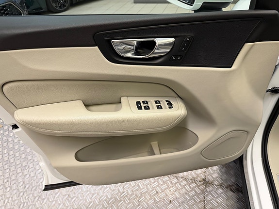 Volvo XC60 6 of 9