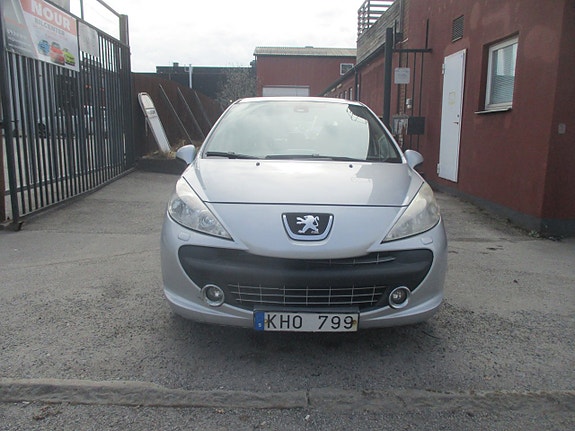 Peugeot 207 3 of 11