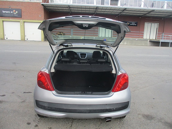 Peugeot 207 7 of 11