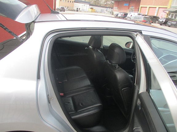Peugeot 207 8 of 11