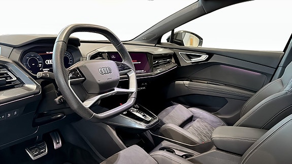 Audi Q4 e-tron 7 of 14