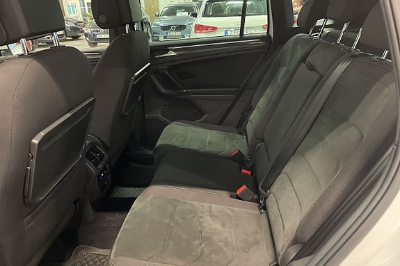 Volkswagen Tiguan 11 of 16