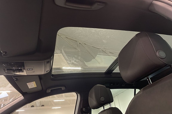 Volkswagen Tiguan 9 of 16