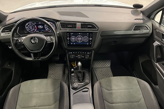 Volkswagen Tiguan 12 of 16