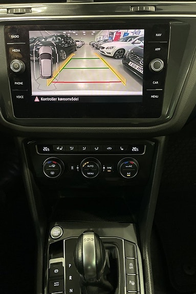 Volkswagen Tiguan 16 of 16