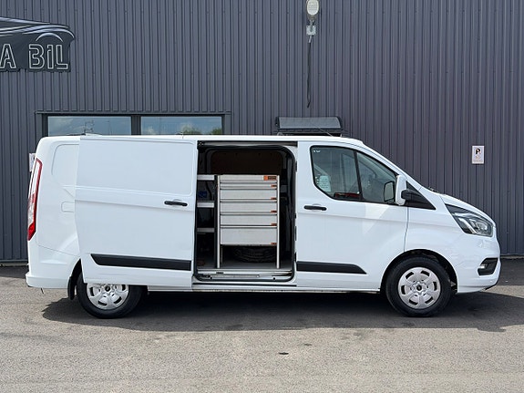 Ford Transit Custom 7 of 17