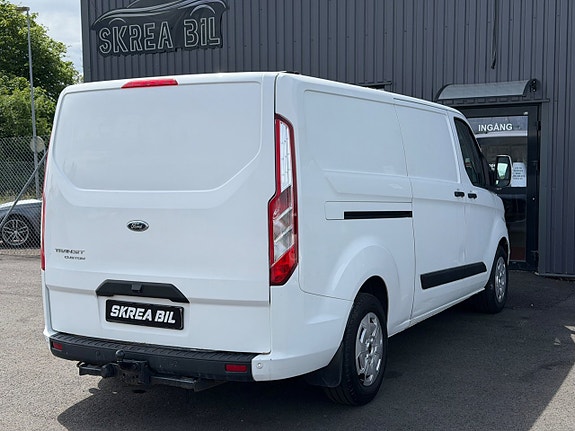 Ford Transit Custom 10 of 17