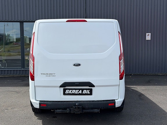 Ford Transit Custom 9 of 17