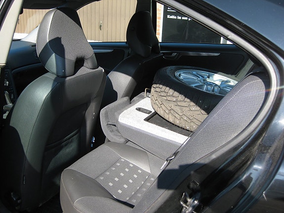 Volvo S60 8 of 10