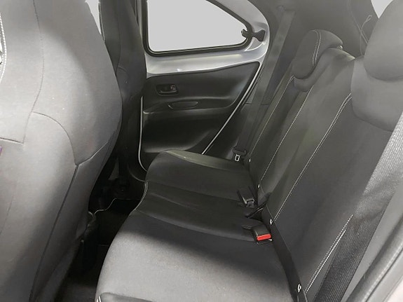 Toyota Aygo X 10 of 21