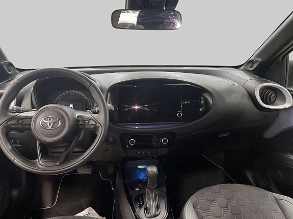 Toyota Aygo X 11 of 21