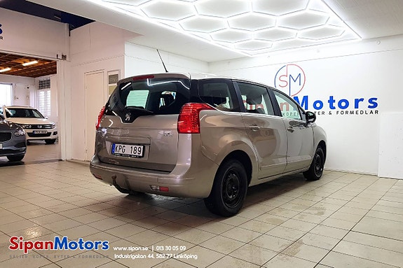 Peugeot 5008 3 of 5