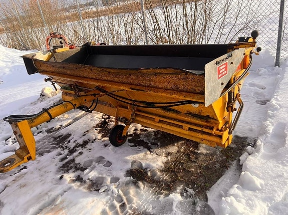 Falköping B8L Sandspridare